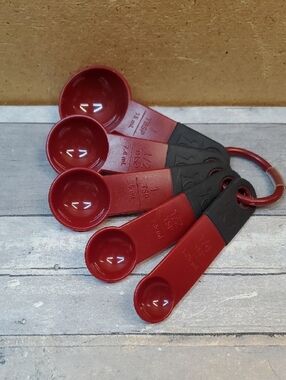 KitchenAid Red Nesting Measuring Spoons Set